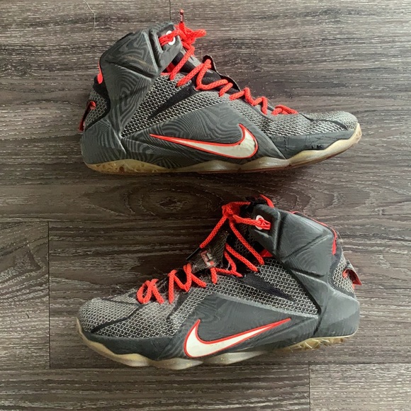 Lebron Infrared - Picture 2 of 4